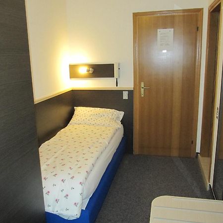 Hotel Carlo Brenzone sul Garda Eksteriør billede