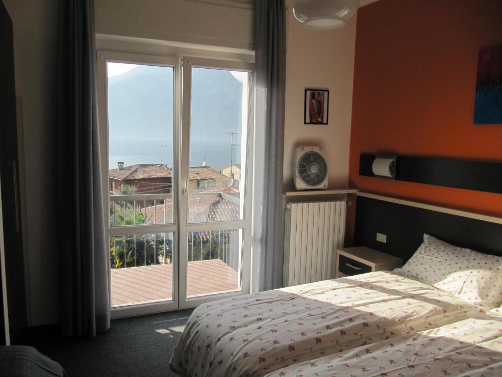 Hotel Carlo Brenzone sul Garda Værelse billede