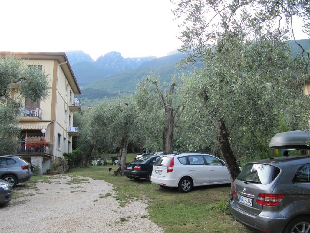 Hotel Carlo Brenzone sul Garda Eksteriør billede