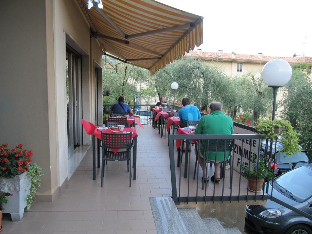 Hotel Carlo Brenzone sul Garda Eksteriør billede