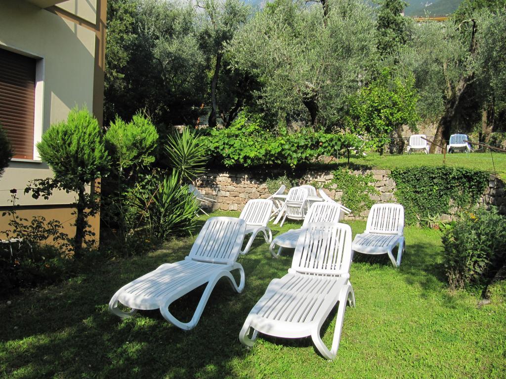 Hotel Carlo Brenzone sul Garda Eksteriør billede