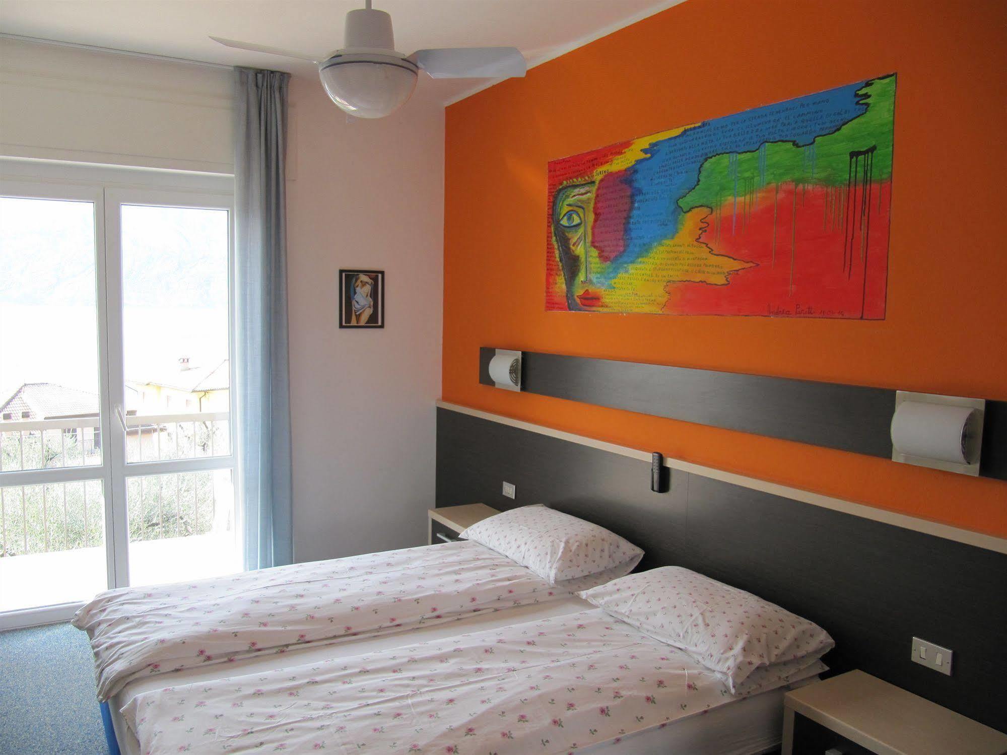 Hotel Carlo Brenzone sul Garda Eksteriør billede